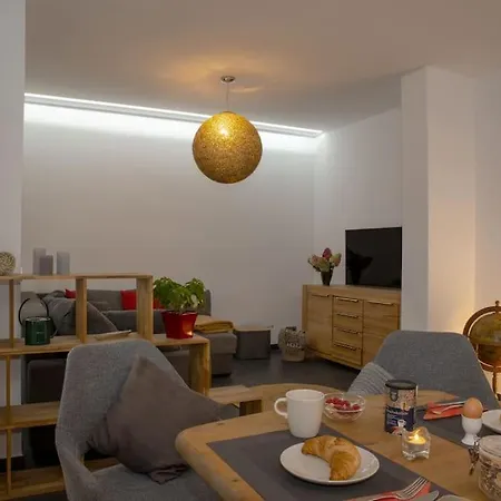 Md-7 Lutherstrasse 15 - Luxus-wasserbett-smarttv-terrasse-2schlafzimmer Magdeburg